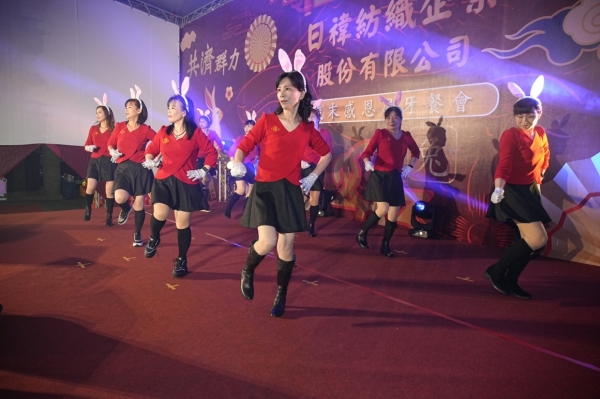 LINE_ALBUM_20230113 日禕公司旺年會1_230116_32